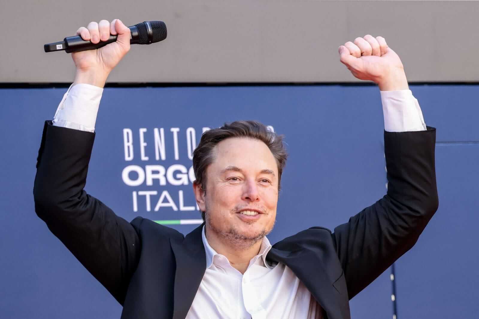 Image of Elon Musk by Alessia Pierdomenico via Shutterstock